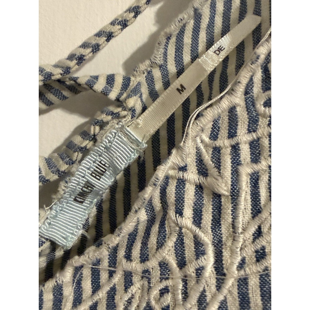 Kimchi Blue striped seersucker romper with white embroidered detailing Size Med - Picture 2 of 4